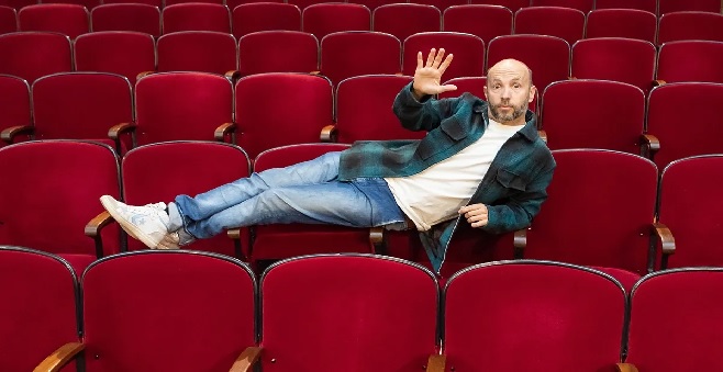 Marzo a pura risa: Rodrigo Casavalle copa el Teatro Selectro