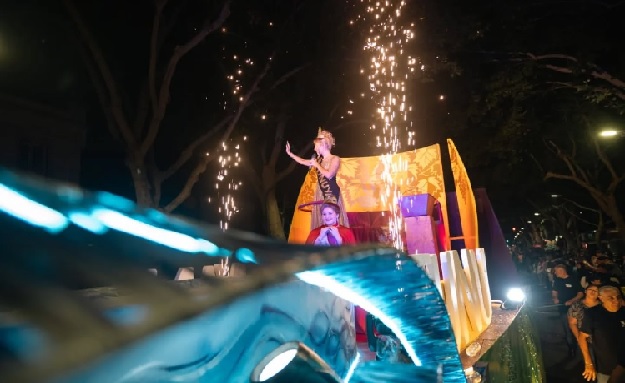 Tunuy&aacute;n llev&oacute; su alegr&iacute;a a la V&iacute;a Blanca