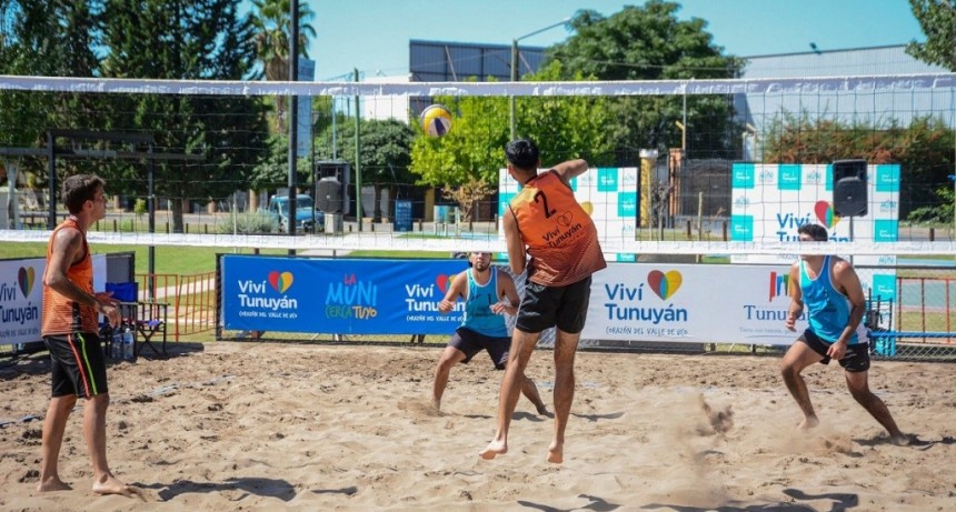 Torneo familiar de beach v&oacute;ley en Tunuy&aacute;n