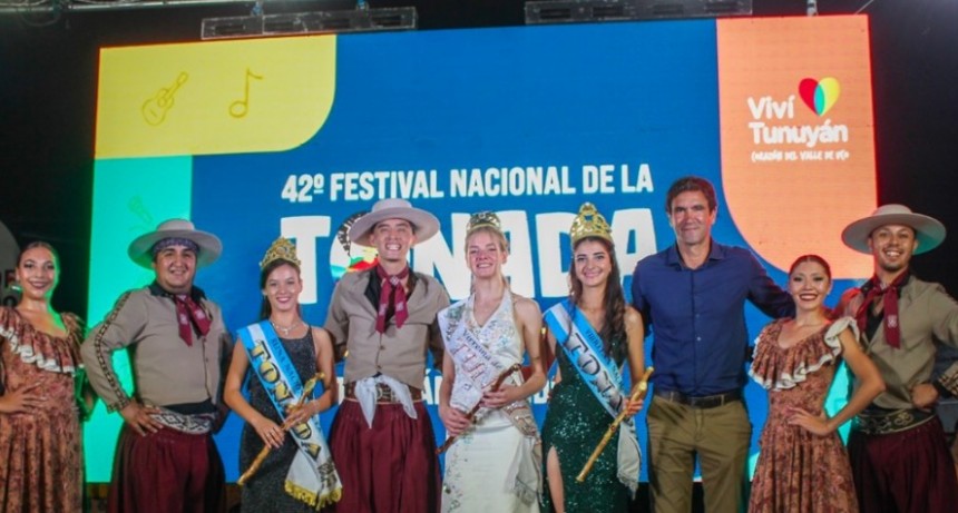 Tunuy&aacute;n promocion&oacute; su festival en C&oacute;rdoba