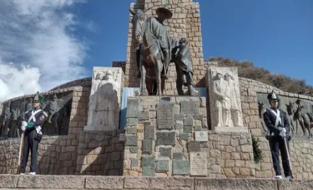 Homenaje al General Jos&eacute; de San Mart&iacute;n en el 202&deg; Aniversario de su Retorno a la Patria