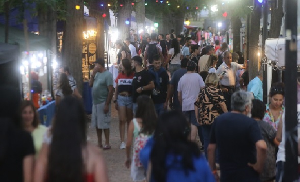 Convocatoria para la concesión de espacios gastronómicos y comerciales