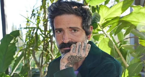 Folk alternativo: Devendra Banhart llega por primera vez a Mendoza