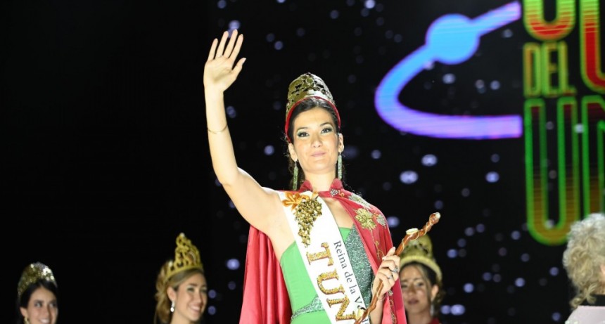 ISIS GUILLEN GODOY, la nueva Reina de Tunuy&aacute;n