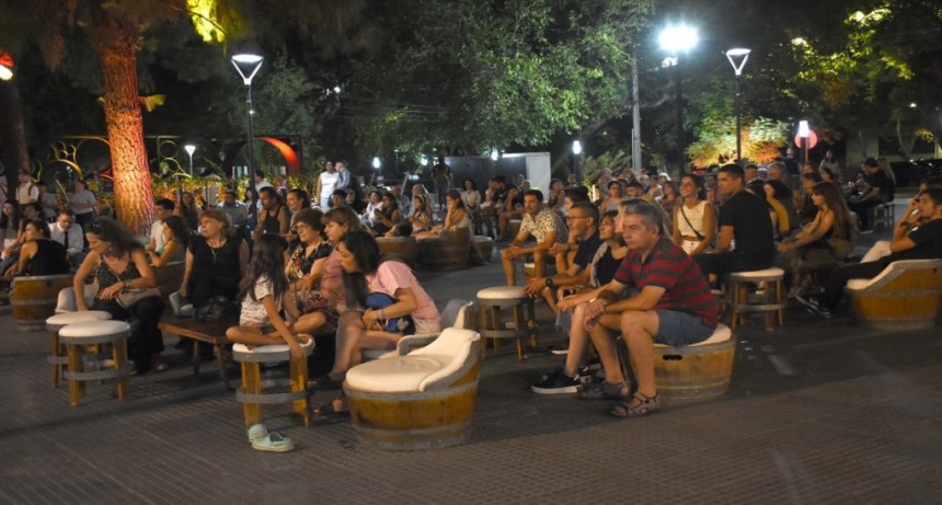 Con Vino Blues contin&uacute;a el exitoso ciclo &iexcl;Qu&eacute; Veranito!