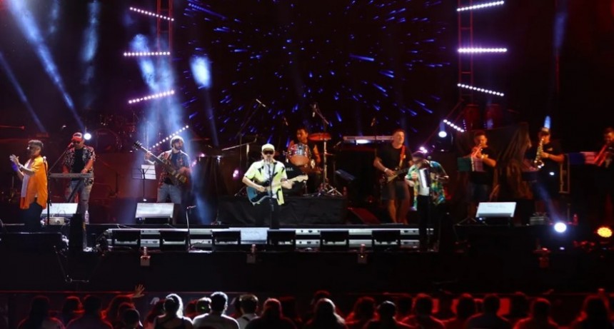 Maip&uacute; fue una fiesta al ritmo de La K'onga, Caligaris y Mendukos
