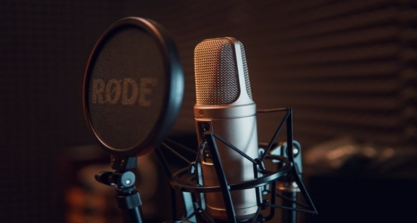 La radio: la voz que nos une a trav&eacute;s del tiempo