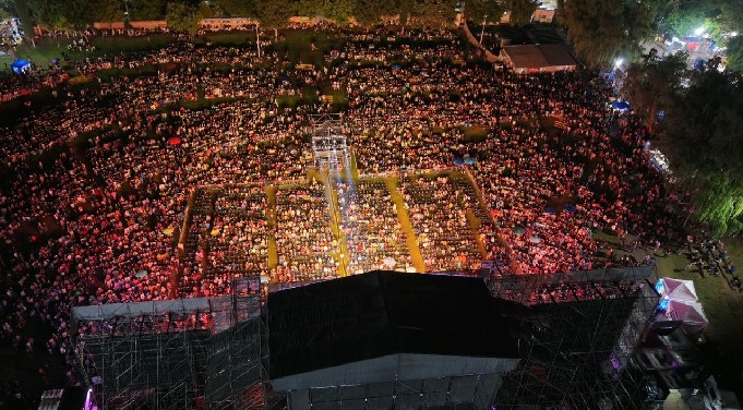 Bajo la llovizna, comenzó la 44° edición del Festival Nacional de la Tonada