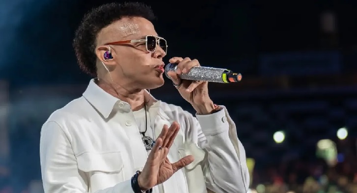 Jean Carlos festeja 30 a&ntilde;os de &eacute;xitos en el Arena Maip&uacute; Stadium