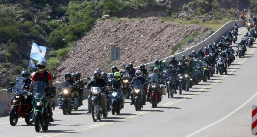 Mendoza ya ruge al ritmo de los motores del encuentro de Harley Davidson