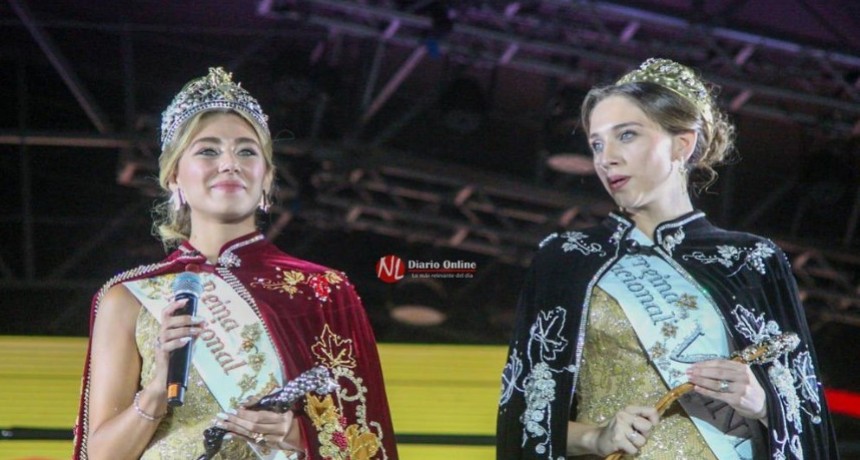 Roc&iacute;o y Agostina, virreina y reina de la Vendimia llegan a San Carlos 