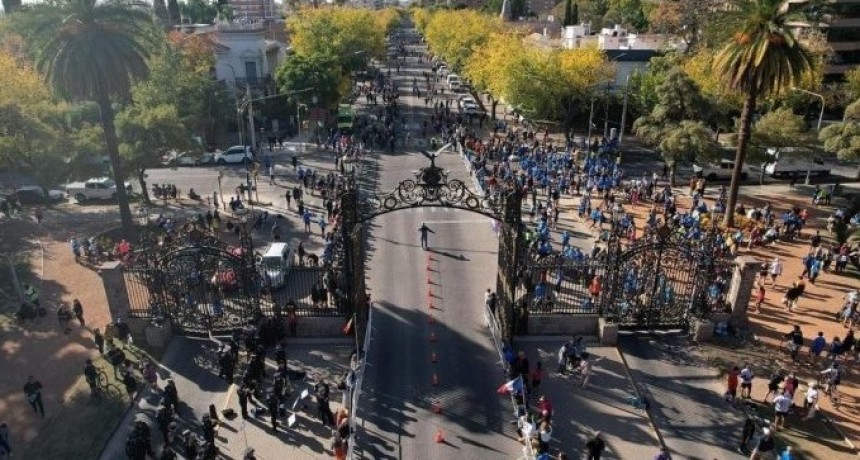 Mendoza recibi&oacute; m&aacute;s de 55 mil turistas durante el fin de semana largo