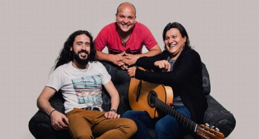 Gran pe&ntilde;a "La Pe&ntilde;a esta Viva" con grandes artistas 