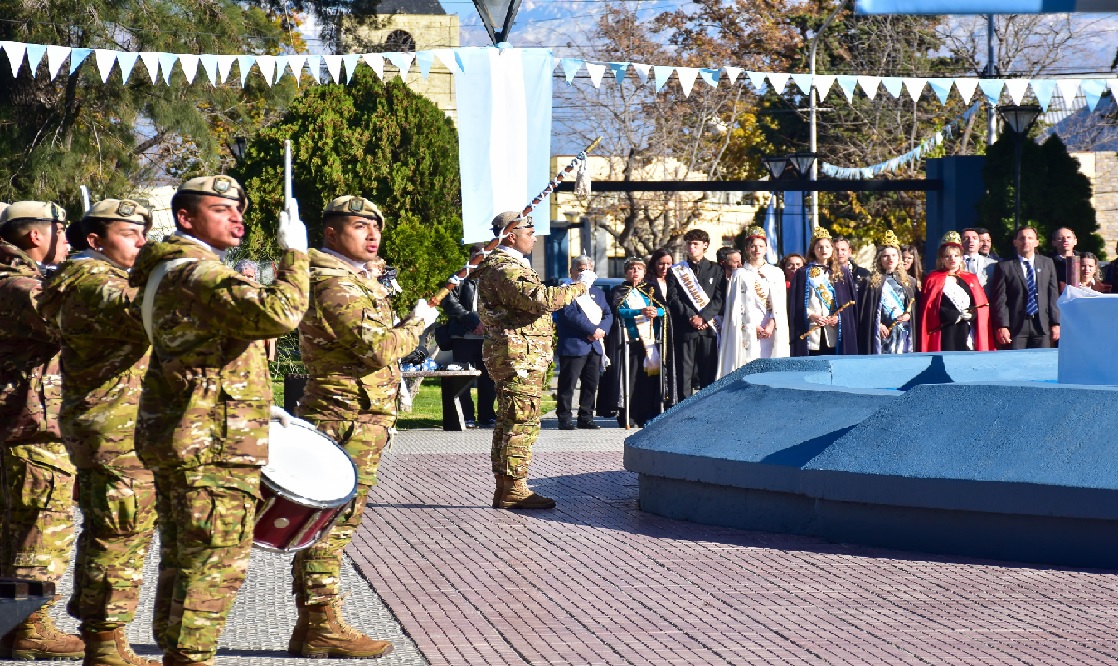 El sol del 25 viene asomando: Tunuy&aacute;n celebr&oacute; un nuevo aniversario de la Revoluci&oacute;n de Mayo