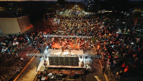 Tupungato festej&oacute; su cultura e identidad en la 4&deg; Edici&oacute;n del Festival de la Nuez y de los Vinos de Altura