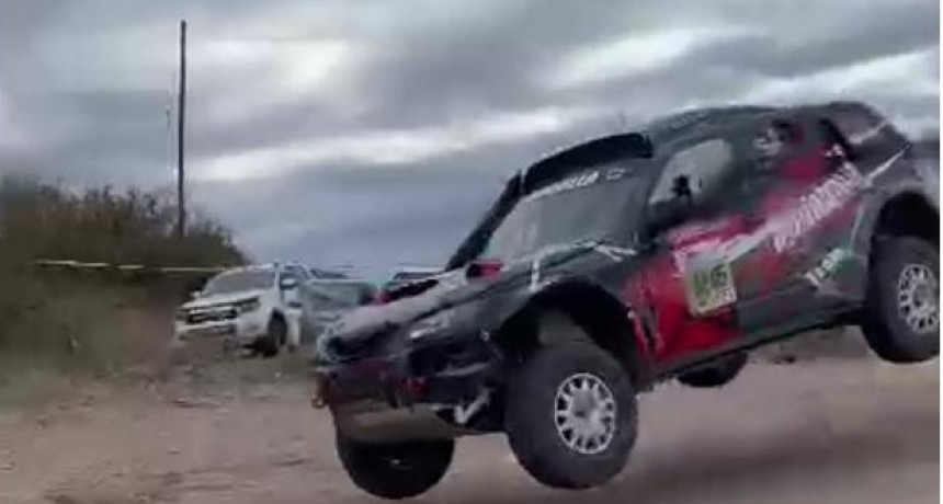 Javier Bobadilla acelera, marca e impone el ritmo de carrera del Campeonato Mendocino de Rally