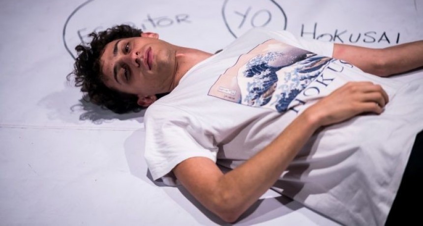 El protagonista de la serie de Fito P&aacute;ez llega con su original unipersonal