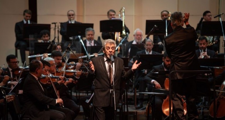 El Teatro Independencia fue el escenario de la Velada Patri&oacute;tica