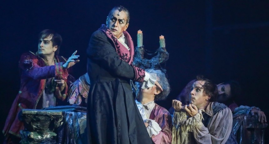 &ldquo;Dr&aacute;cula&rdquo; se despide en el Independencia de su gira nacional