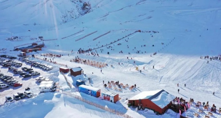 El complejo Los Puquios reabre este fin de semana por la gran cantidad de nieve