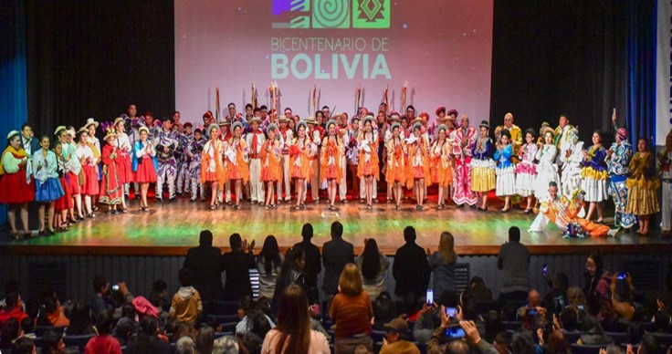Jallalla Bolivia: Celebramos el Bicentenario de éste pueblo hermano en el Auditorio 