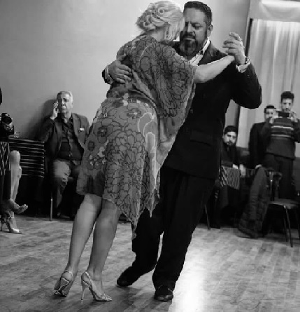 Un campe&oacute;n metropolitano de milonga dictar&aacute; un seminario de tango en el ECA Sur
