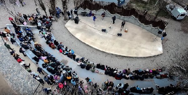 M&uacute;sica, naturaleza y tradici&oacute;n se encontraron en el Manzano Hist&oacute;rico