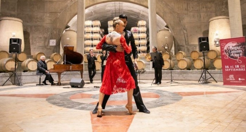 Se present&oacute; la XIV edici&oacute;n de Tango por los Caminos del Vino