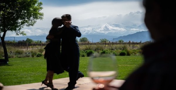 Tango por los Caminos del Vino celebra su XVII edici&oacute;n con m&uacute;sica, paisajes y sabores de Mendoza