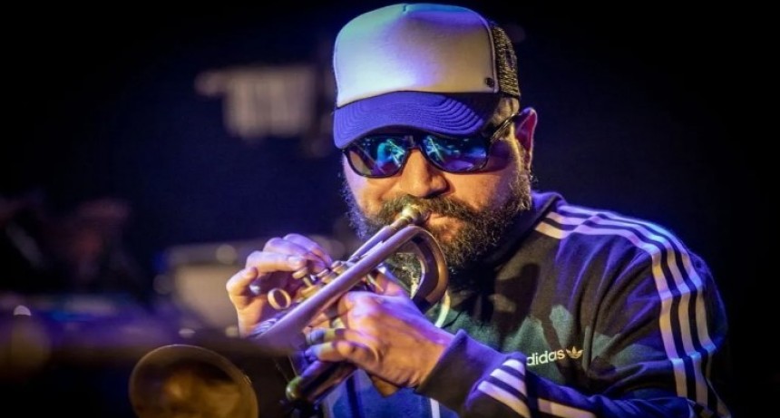 Hugo Lobo llegar&aacute; a Mendoza con su en&eacute;rgico ska y reggae