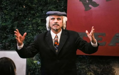 De profesión contador: cumple 10 años y lo celebra en el Teatro Independencia