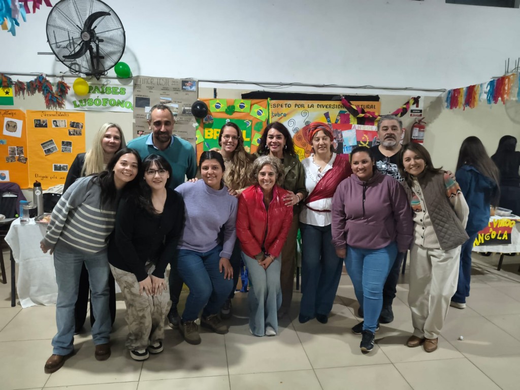 Ecos de Tres Mundos