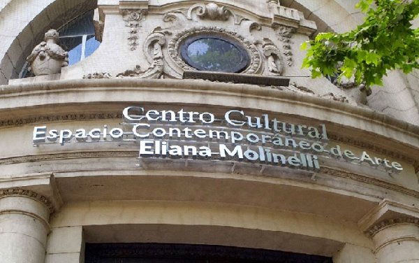 Rocambole inaugura su muestra Oktubre, a 40 a&ntilde;os en el ECA Eliana Molinelli