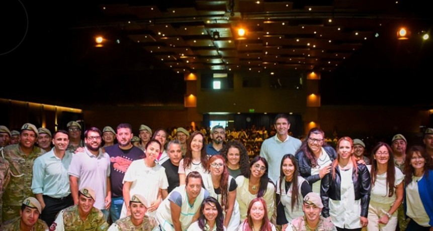 Melod&iacute;as Patrias: el ciclo de m&uacute;sica que une la Banda Militar Granadero Chepoy&aacute; a los coros de nuestras escuelas