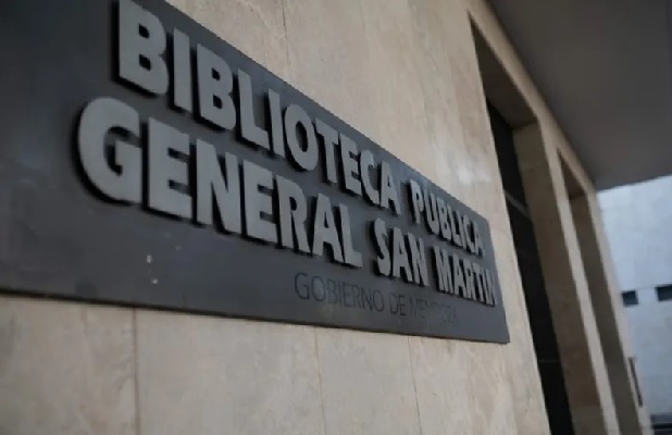 Verso por vos: un recital de poesía en la Biblioteca San Martín