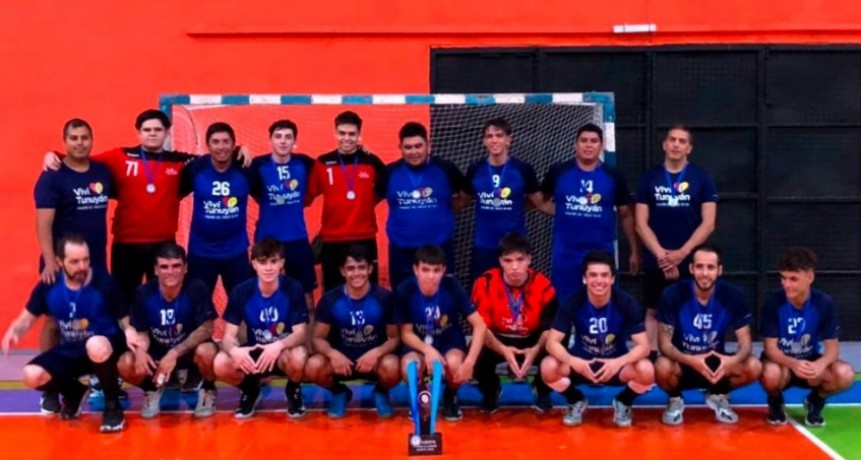 Handball de Tunuy&aacute;n esta en lo m&aacute;s alto 
